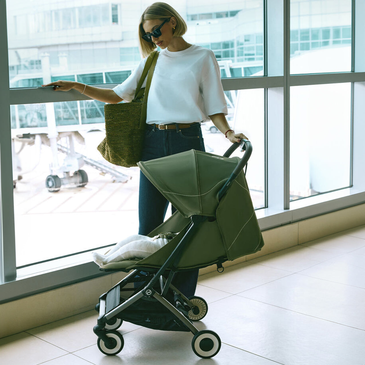 CYBEX Orfeo Magic Black