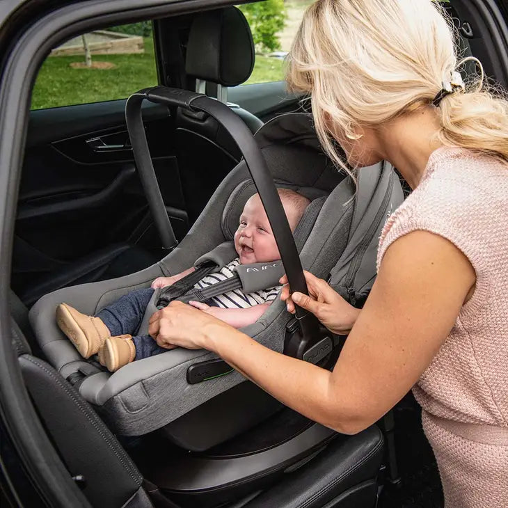 Nuna PIPA™ next infant car seat – Caviar