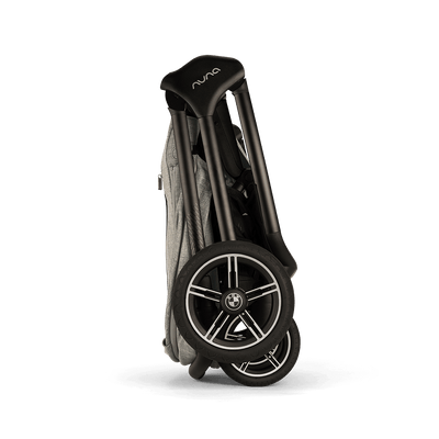 Nuna TRIV™ next BMW stroller – Graphene