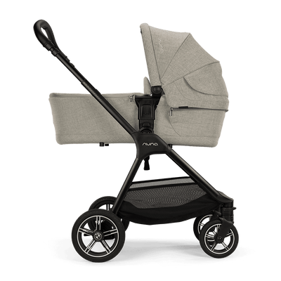 Nuna TRIV™ next BMW stroller – Graphene