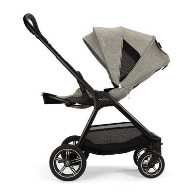 Nuna TRIV™ next BMW stroller – Graphene