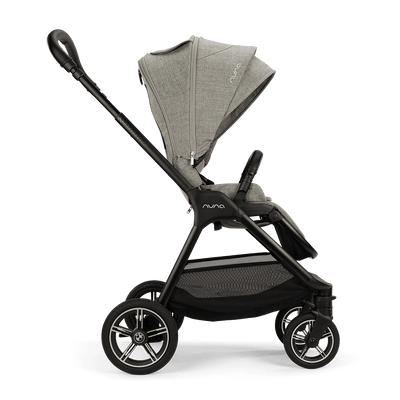 Nuna TRIV™ next BMW stroller – Graphene